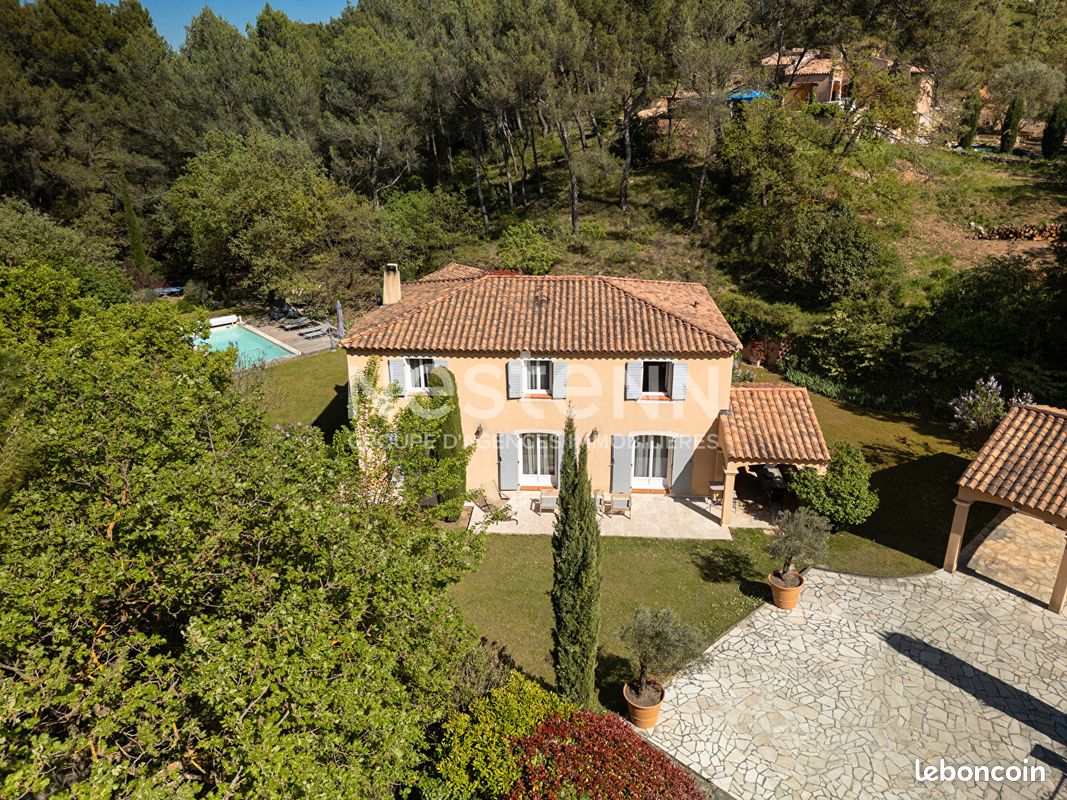 Maison 7 pièces 202 m² · à Bouc-Bel-Air · 202 m² · 1 352 000 €