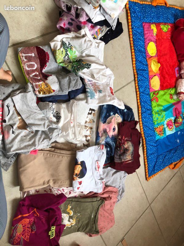 Lot vêtements fille 6 ans (image 1)