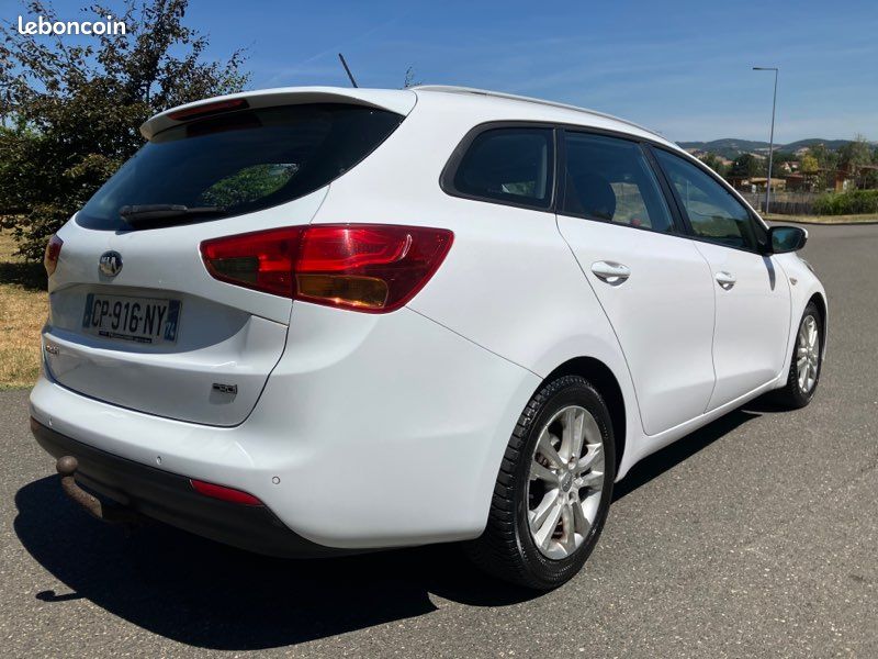 Kia ceed sw 1.6 crdi 110 ch (image 6)