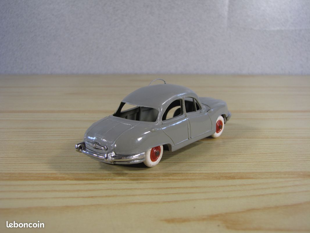 Voitures, camions et fourgons miniatures NOREV Dyna