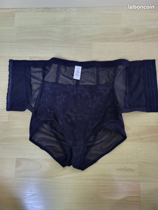 Culotte gainante noire imprimée (image 3)