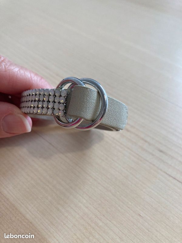 Bracelet Swarovski en cuir et cristaux (image 2)