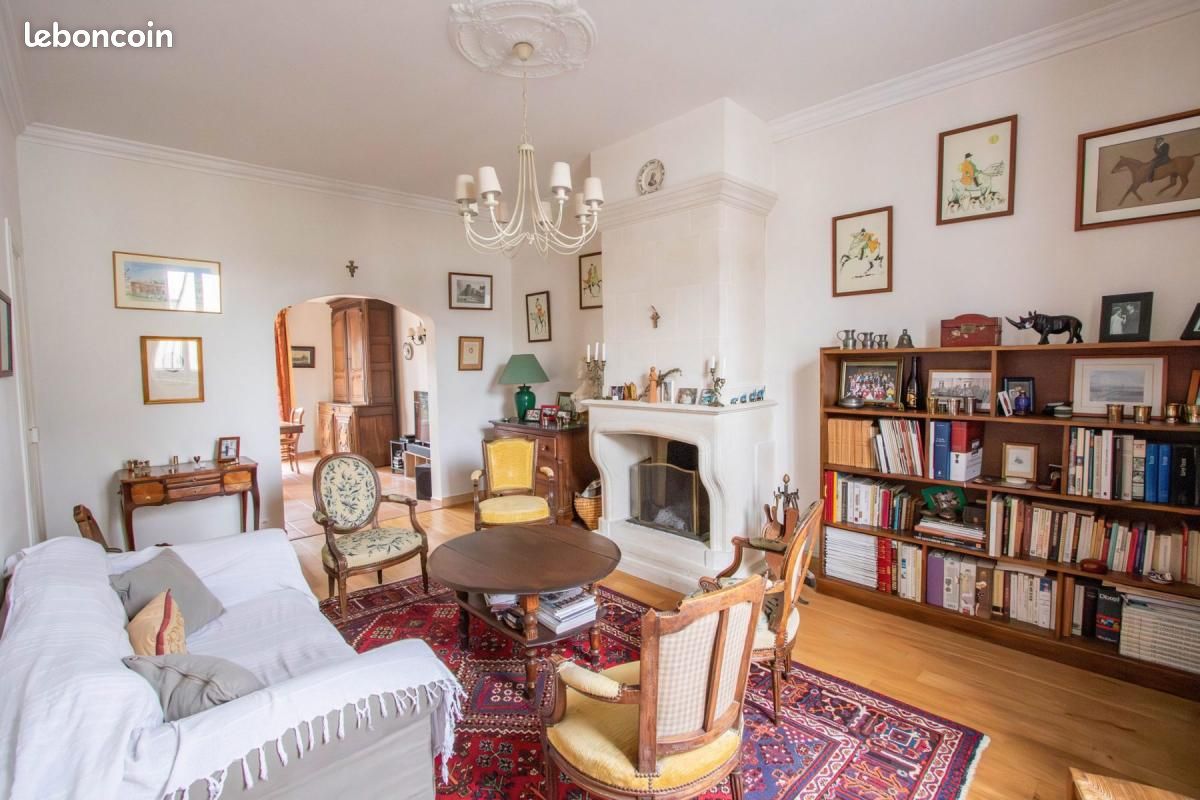 Maison 10 pièces 215 m² · à Angers · 215 m² · 599 900 €