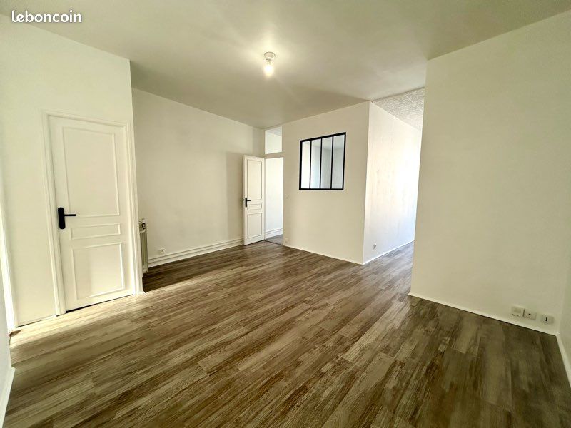 Appartement 3 pièces 56 m² · à Épernay · 55,6 m² · 660 €