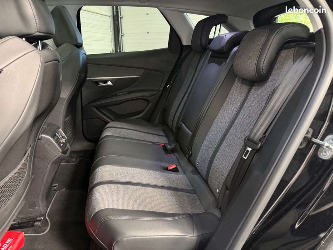 PEUGEOT 3008 1.6 Puretech 180ch SS EAT8 Allure (image 10)