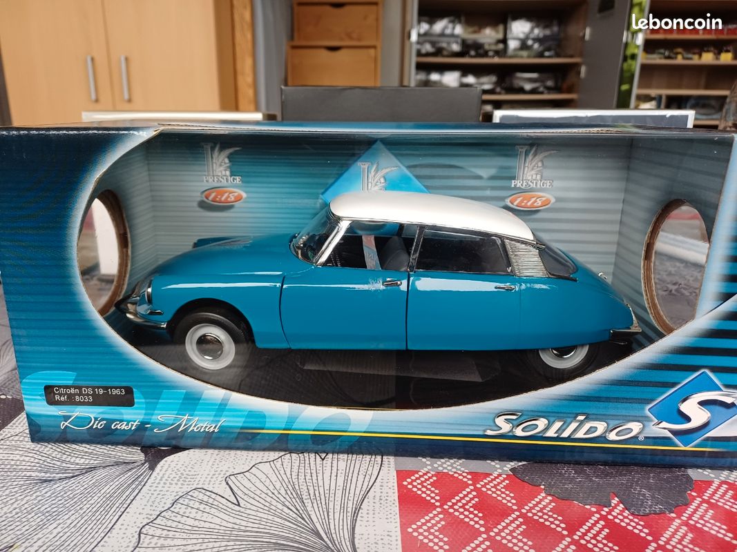 Citroën DS 19 Taxi 8033 - Solido