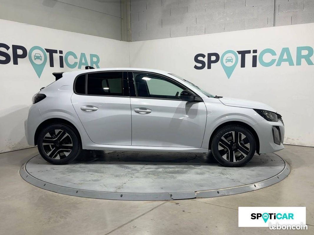 PEUGEOT 208 Hybrid 110 ch e-DCS6 Allure (image 15)