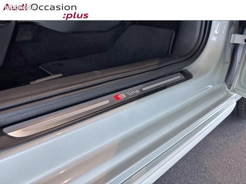 Audi A1 Sportback 30 TFSI 116ch S line S tronic 7 (image 11)