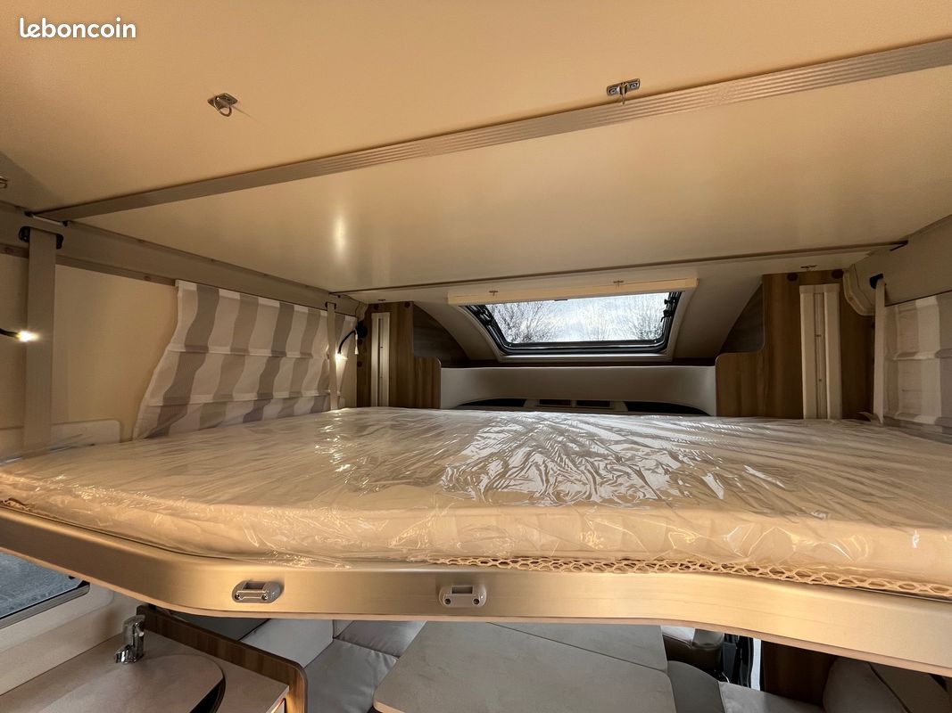 ROLLER TEAM Camping car profilé 267 tl Spring Edition lit central lit pavillon ci (image 14)
