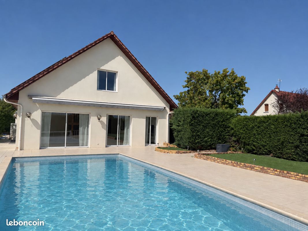 Maison 6 pièces 190 m² · à Perrigny-lès-Dijon · 190 m² · 439 000 €