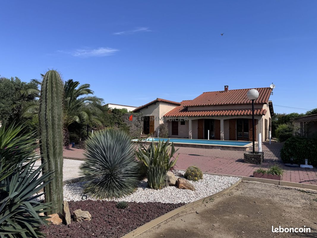 Maison 5 pièces 166 m² · à Saint-Hippolyte · 166 m² · 452 000 €
