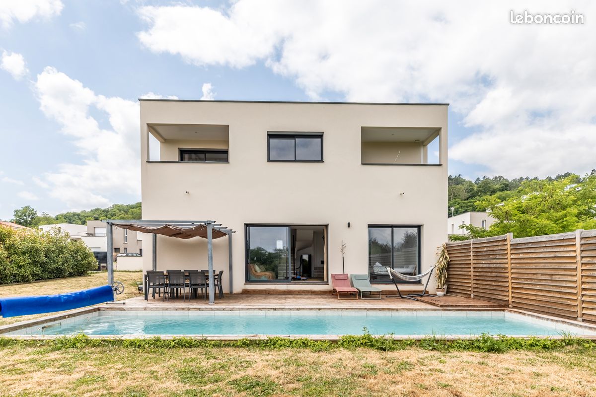 Maison 5 pièces 112 m² · à Ceyrat · 112 m² · 399 000 €