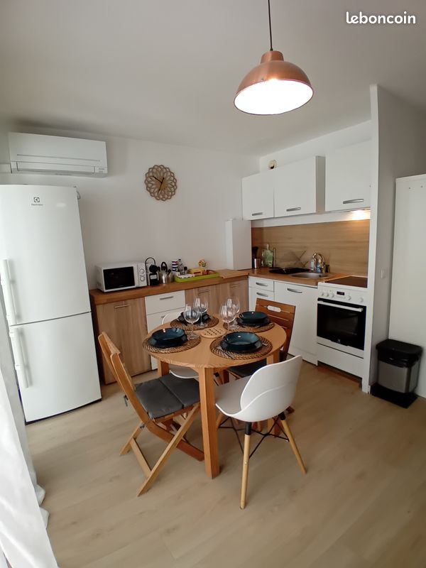 Appartement 2 pièces 42 m² · à Saint-Cyr-sur-Mer · 42 m² · 890 €