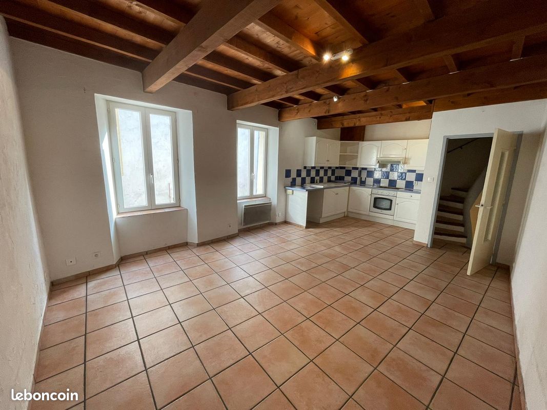Appartement 2 pièces 45 m² · à Orange · 45 m² · 590 €