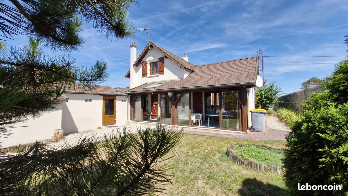Maison 6 pièces 134 m² · à Saint-Flavy · 134 m² · 145 000 €