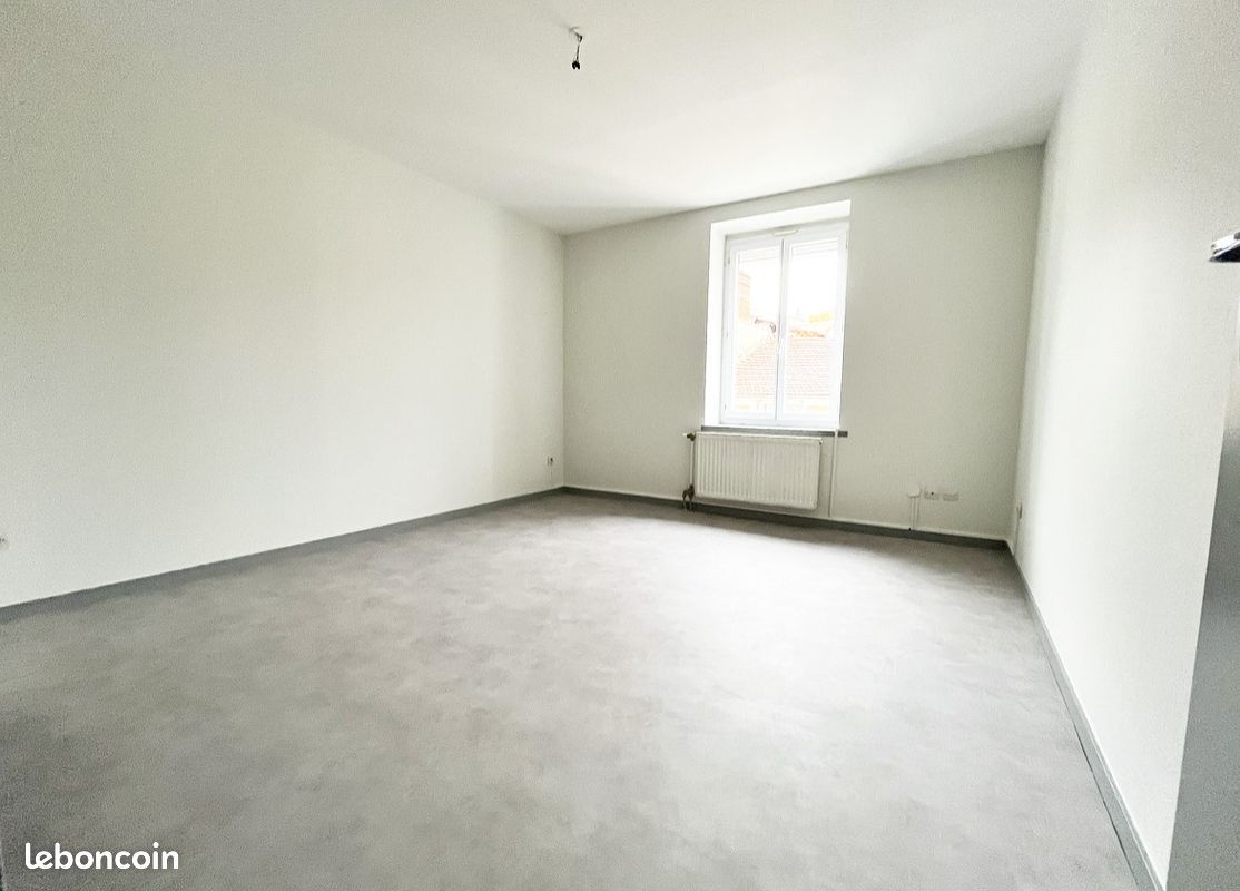 Appartement 2 pièces 40 m² · à Communay · 40 m² · 715 €/mois
