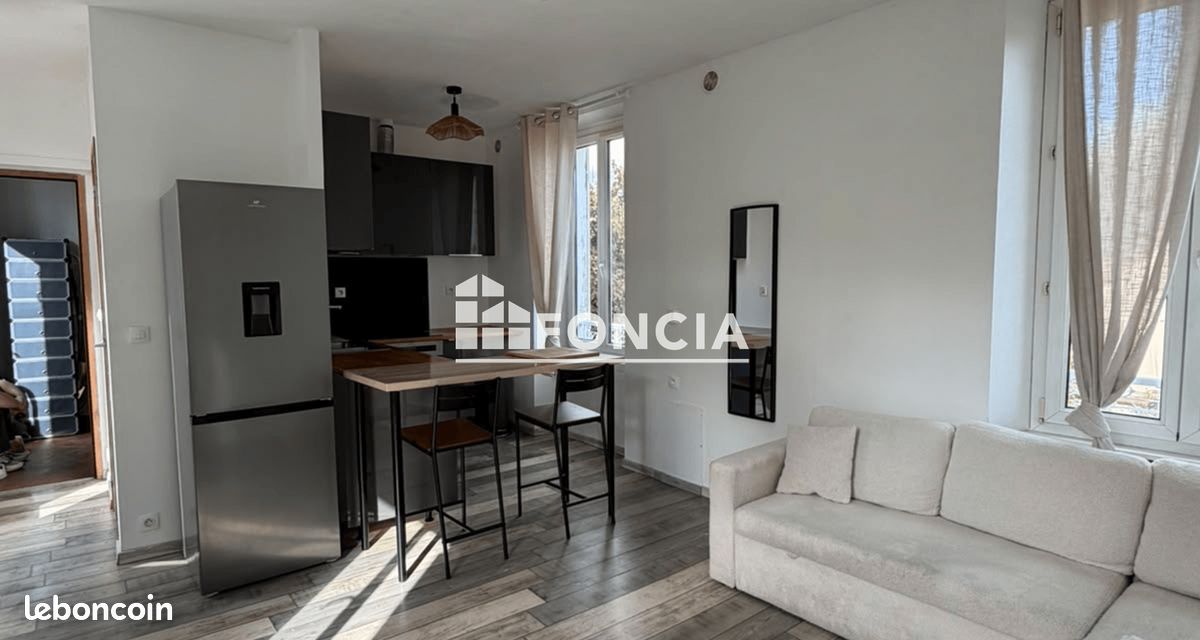 Appartement 2 pièces 38 m² · à Corbeil-Essonnes · 38 m² · 850 €/mois