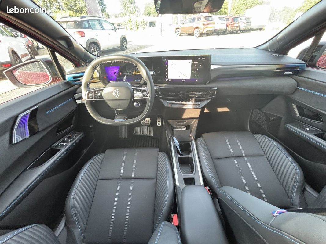 Renault Clio (6) esprit Alpine full hybrid E-Tech 160 ch (image 14)