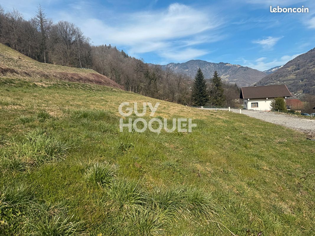 Terrain 708 m² MARTHOD (image 2)