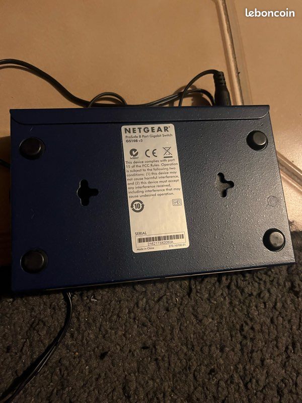 NETGEAR ProSafe GS108 v3 – Switch Gigabit 8 ports + câbles - Accessoires informatique NETGEAR ProSafe GS108 v3 – Switch Gigabit 8 ports + câbles - Accessoires informatique