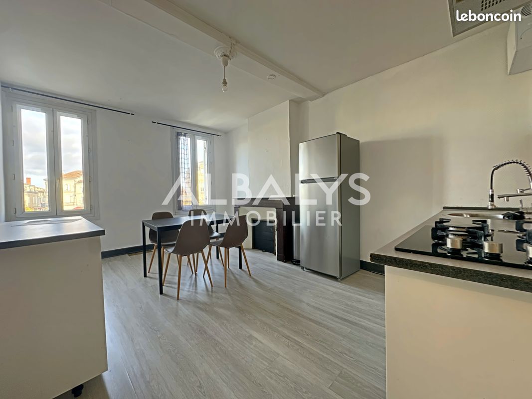 Appartement 3 pièces 58 m² · à Coutras · 58 m² · 76 000 €