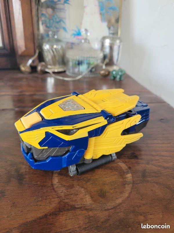 2002 POWER RANGERS Wild Force Deluxe Isis Command Megazord MMPR rare