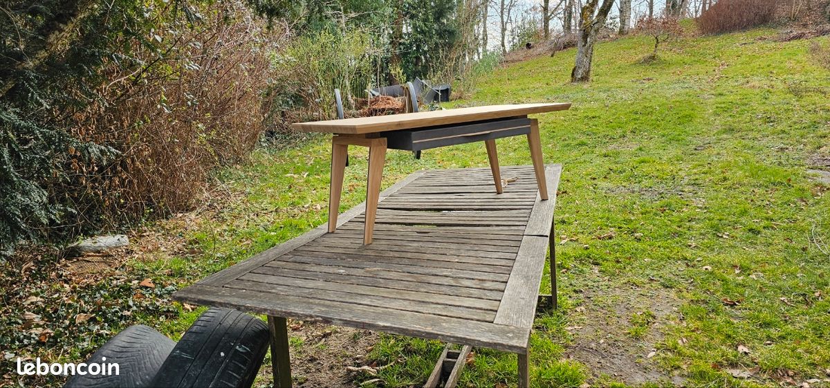 Table basse en chêne massif design (image 3)