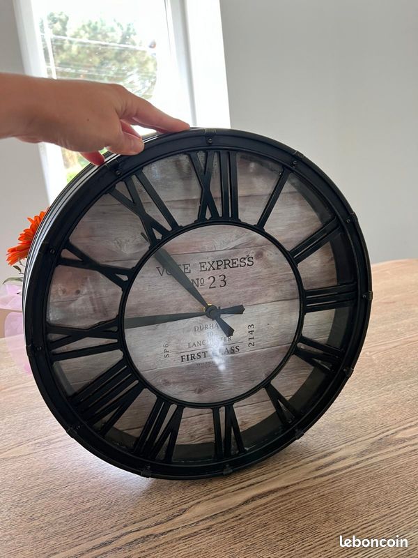 Horloge style industriel (image 1)