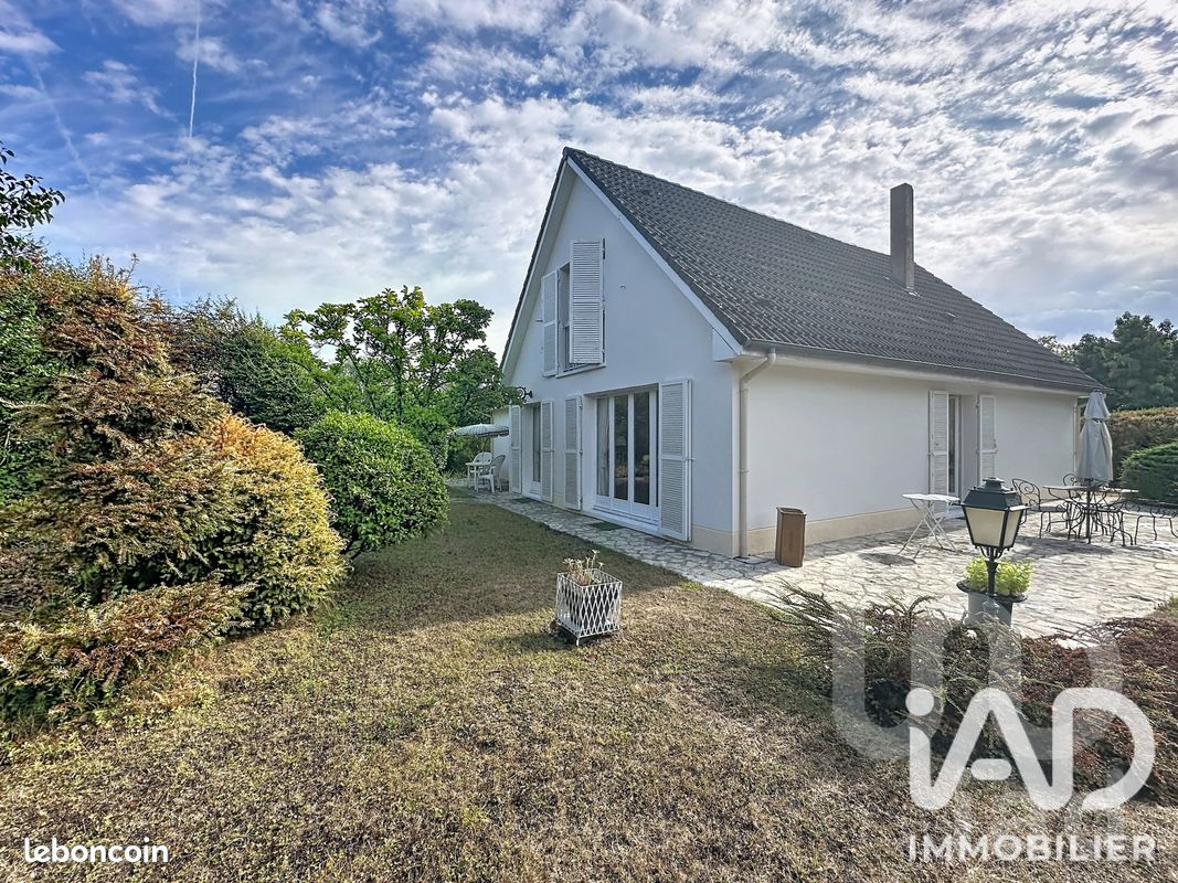 Maison 7 pièces 154 m² · à Rubelles · 154 m² · 448 000 €