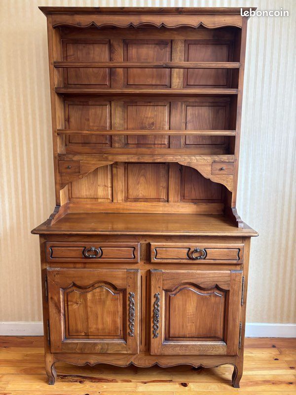 Buffet Vaisselier En Aulne Massif Le Mesnil-au-Grain 14260 Ameublement