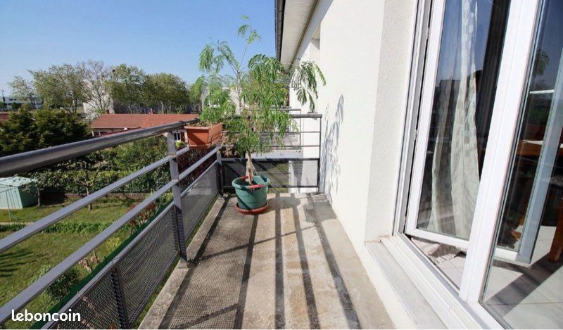 Appartement 3 pièces 50 m² · à Vénissieux · 50 m² · 950 €/mois