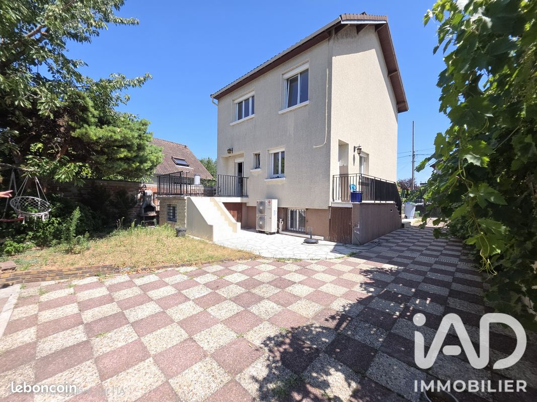 Maison 6 pièces 160 m² · à Bondy · 160 m² · 415 000 €