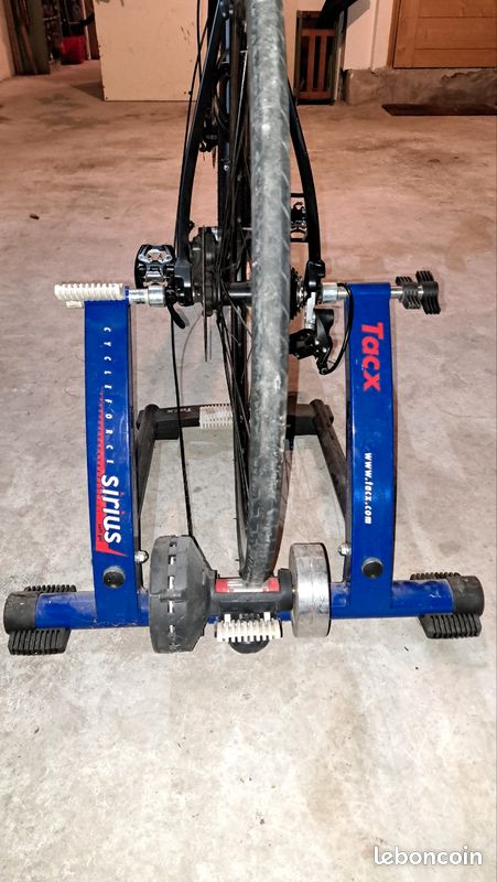 Home trainer Tacx très bon état (image 1)