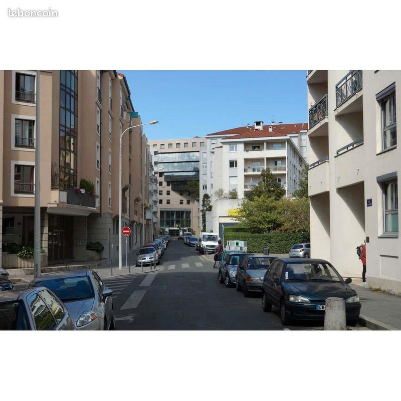 Appartement 3 pièces 80 m² · à Lyon · 80 m² · 1 105 €/mois