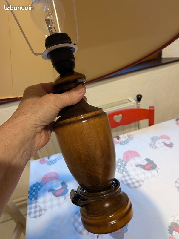Lampe avec abat jour (image 2)