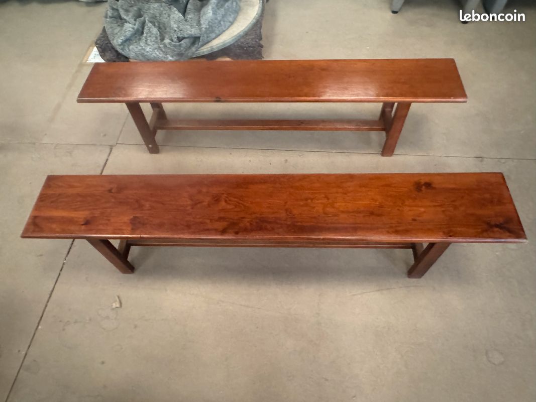 Paire de bancs de ferme en bois massif - Style rustique / campagnard (image 1)
