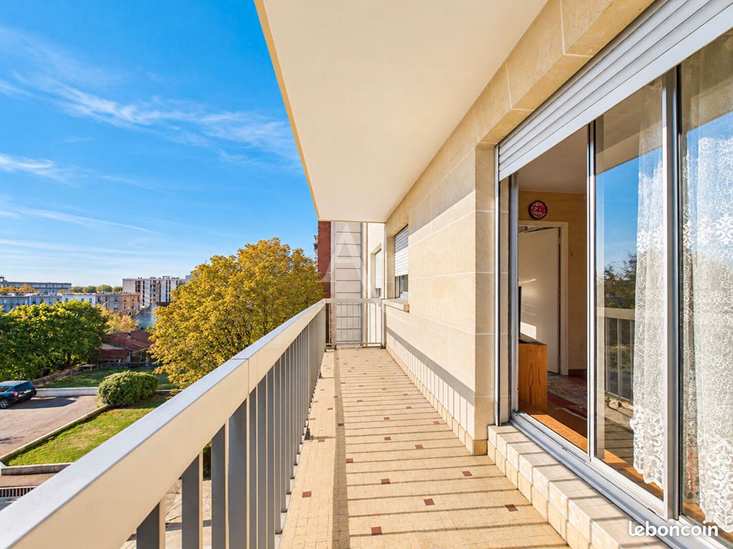 Appartement 1 pièce 24 m² · à Saint-Maur-des-Fossés · 24 m² · 180 000 €