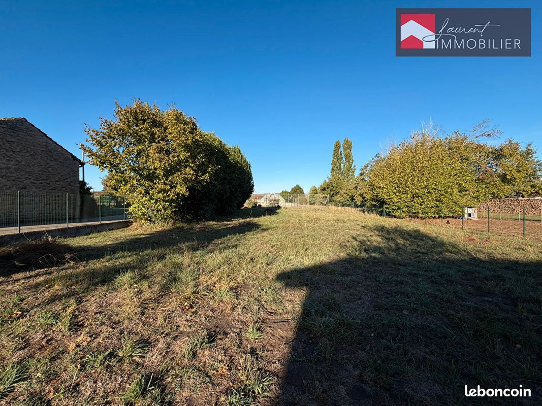 Terrain 944 m² · à Pont-de-Vaux · 944 m² · 45 000 €