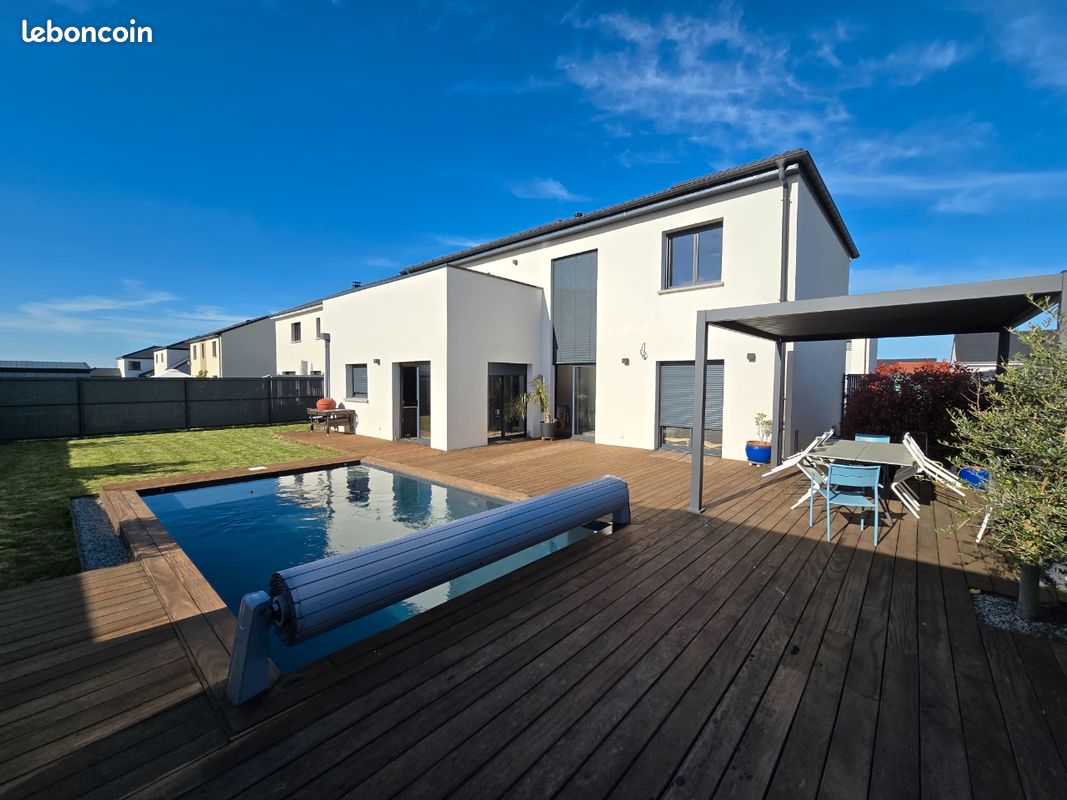 Maison 5 pièces 168 m² · à Amanvillers · 168 m² · 549 000 €
