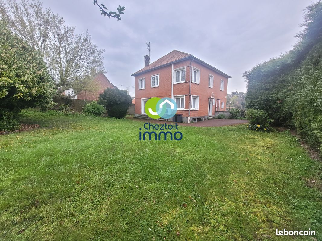 Maison 7 pièces 175 m² · à Courcelles-lès-Lens · 175 m² · 159 500 €