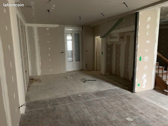 Maison 5 pièces 130 m² - Ruffec 16700 (image principale 2)