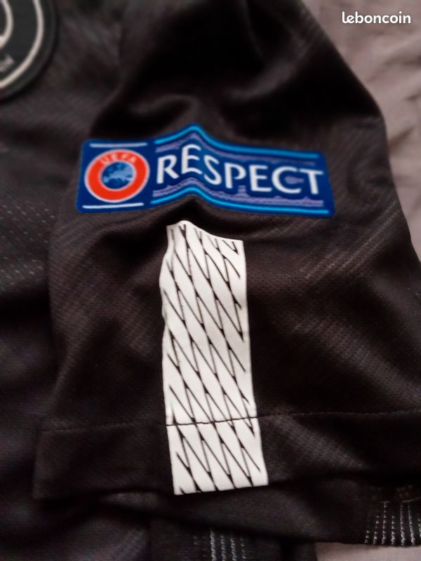 Flocage Officiel - Paris Saint-Germain, Dani Alves, 2017/2018, Third L – Footpress