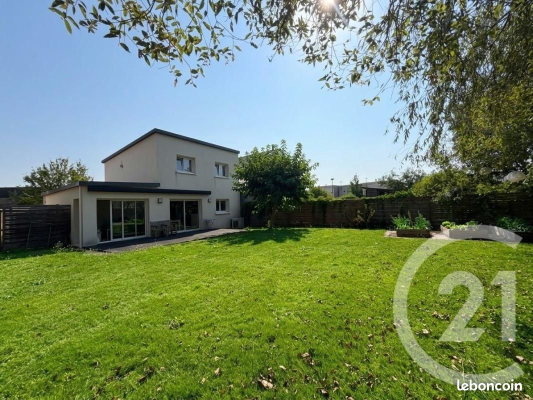 Maison 6 pièces 110 m² · à Treillières · 110 m² · 393 490 €