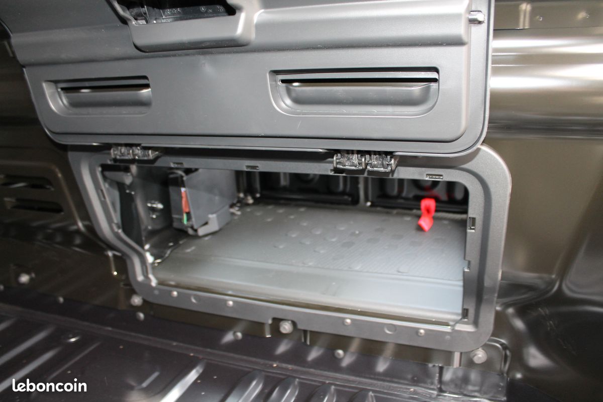 Renault Trafic III (3) Fourgon L2H1 3T 2.0 Blue DCI 150 Advance Full Équipé 15/05/2025 - 10 Kilomètres Caméra, Clim Auto, GPS....... (image 7)