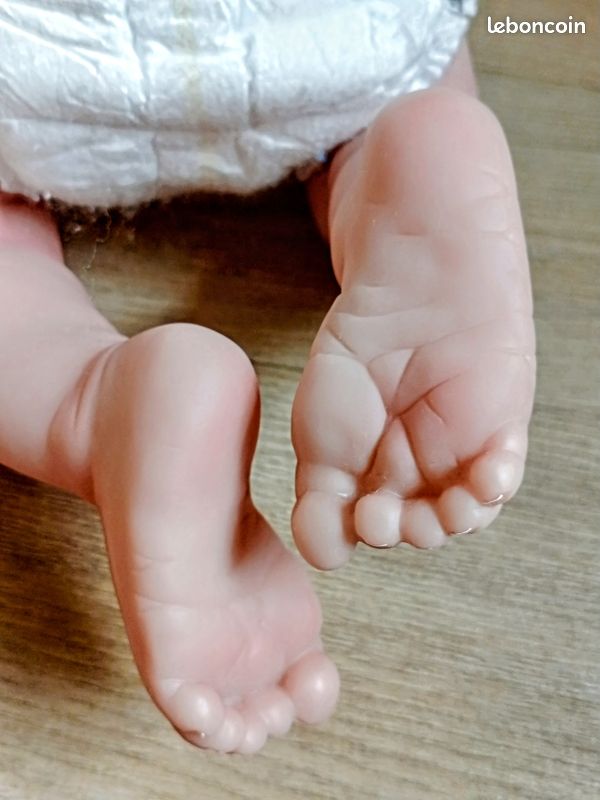 Bébé fille réaliste type Reborn (image 6)