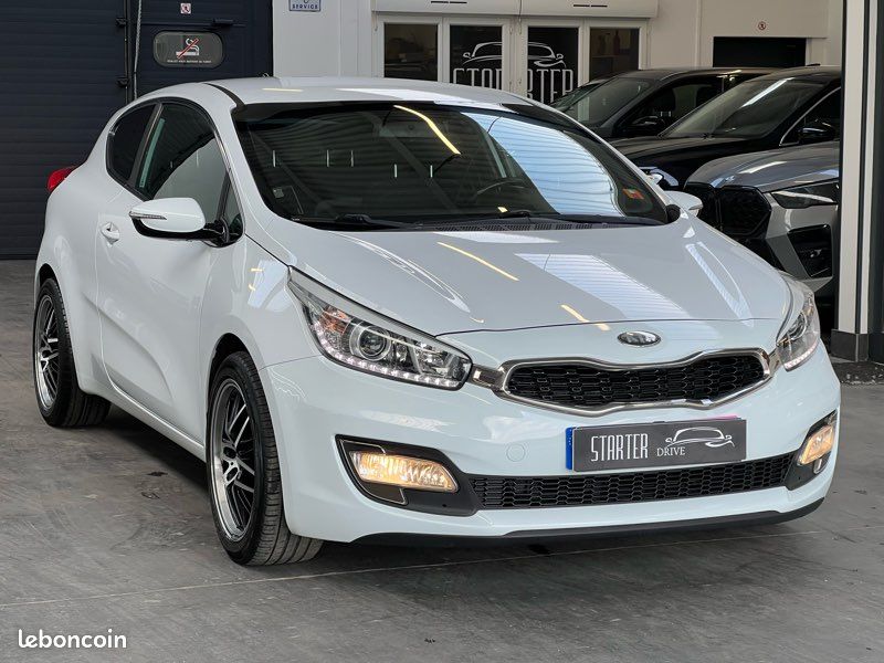 🟢 Kia Ceed Coupe 1.4 GDI 100ch Style "108000km-GPS" (image 3)