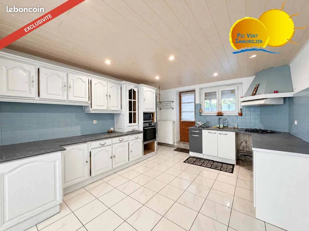 Maison 8 pièces 196 m² · à Vielverge · 196 m² · 137 500 €