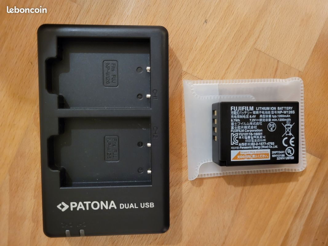 (VENDU) Fujifilm x100vi (état neuf) + sac peak design + sangle peak design + batterie fuji + chargeur + carte sd 64 go + accessoires (image 9)