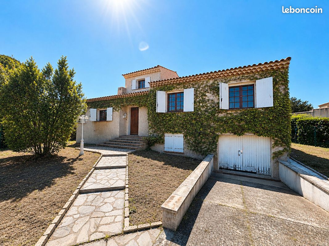 Maison 5 pièces 115 m² · à Pélissanne · 115 m² · 410 000 €