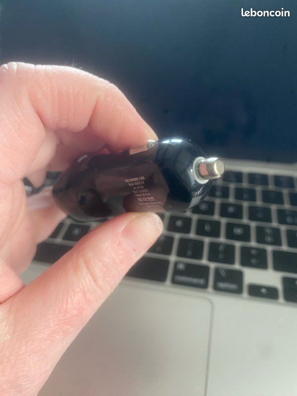 Chargeur pour allume cigare (image 2)